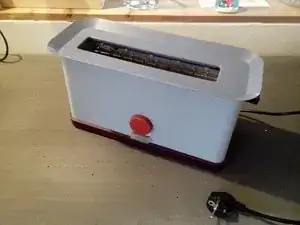 HAY Sowden Toaster – won't turn off