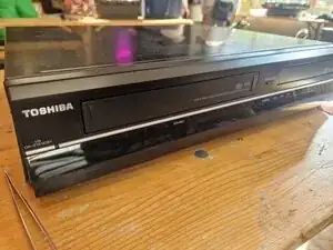 Disassembling Toshiba DVD Player Toshiba RDXV49DTKF2