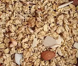 Oat granola blend with nuts