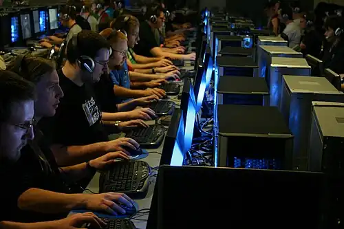 PAX 2006 computer gaming.