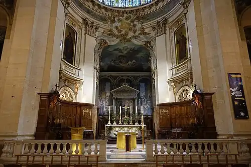 Altar and stalls in the Choir