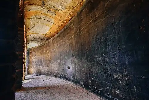 Concrete-reinforced wall