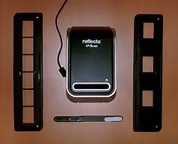 Reflecta x2-Scan with accessories