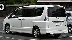 Nissan Serena Highway Star pre-facelift rear