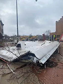 The Apollo Theatre's detached roof on State Street