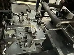 Antenna coupling transformer