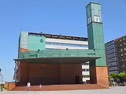 Ayuntamiento con su Torre del Reloj