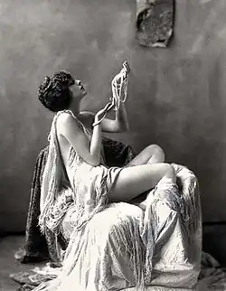 Lillian Bohny (Billie Dove), c. 1920