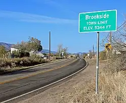 Entering from the east on Highway 115.