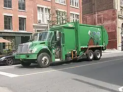Refuse collection truck