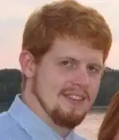 Example of a man with a contemporary chinstrap beard