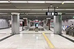 Line 1 concourse (March 2021)