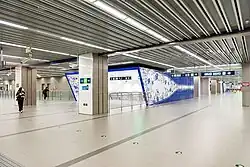 Line 8 concourse