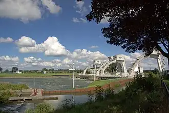 The weir in the river Lek near Hagestein