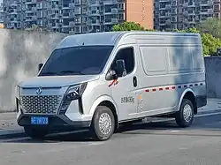 2023 Dongfeng (DFAC) Yufeng V9+ front quarter view