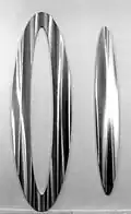 Double Ellipse of Full and Empty Form, 1997, aluminum, dimensions: 3300 × 975 × 38&nbsp;mm/180&nbsp;kg. 2780 × 367 × 38&nbsp;mm/120&nbsp;kg, collection: Museum of Contemporary Art, Belgrade, Serbia