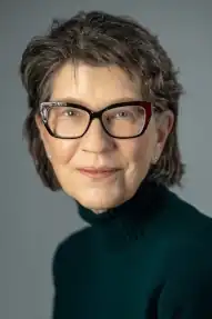 Elizabeth Sims Author headshow 2025