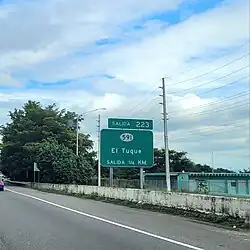 PR-2 east approaching exit 223 to PR-591 west in El Tuque