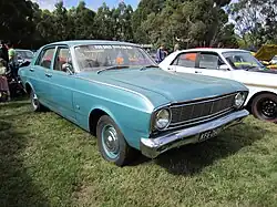 Ford XT Falcon sedan