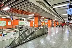 Line 4 concourse