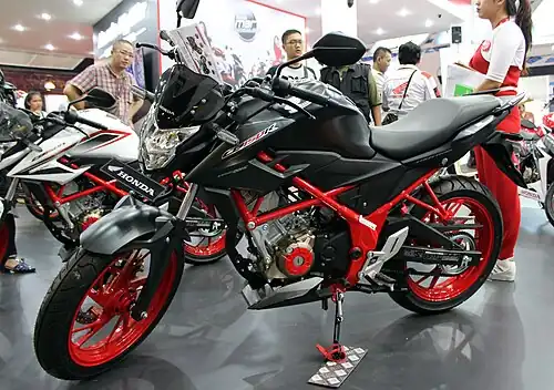 CB150R Streetfire 2016 naked 149&nbsp;cc single