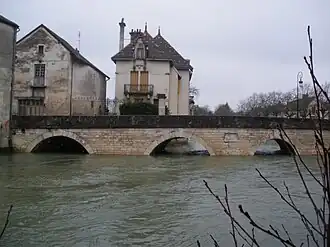 The river Ignon at high water, in the centre of Is-sur-Tille