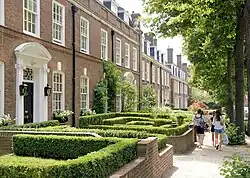 View along Ilchester Place