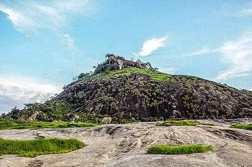 Dung volcanic mountain in Dung (H. Jaban Kogo)