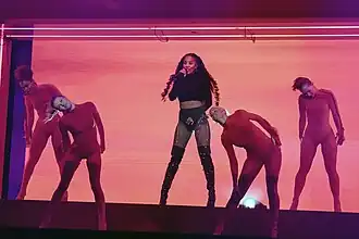 Jacqline&nbsp;– "Effortless"