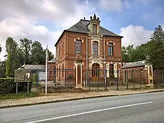The town hall in Frémontiers