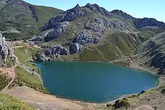 Lago de la Cueva