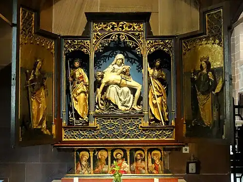 Left side altar