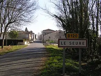The road into Le Seure
