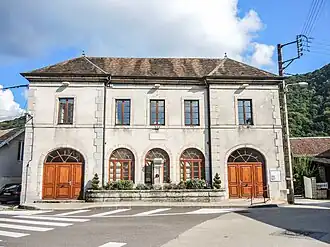 The town hall in Deluz