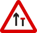 Right-hand lane of a 2-lane 1-way road closed