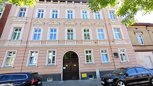 Main facade from the street