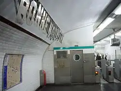 Line 8 ticket hall at Bonne Nouvelle