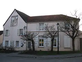 The town hall in Moussy-le-Neuf