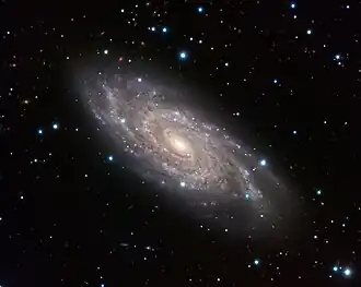 VIMOS sees cluster NGC 6118 at a distance of 80 million light-years