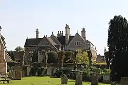 A view of the hall showing, to the right, the neoclassical south façade