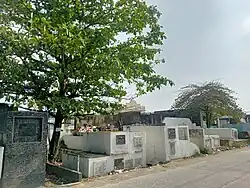 Paco Catholic Cemetery