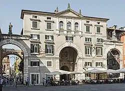 Palazzo Domus Nova.