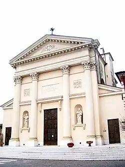 Santi Pietro e Mattia parish church