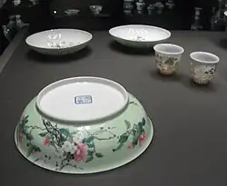 Falangcai porcelain, Qing dynasty