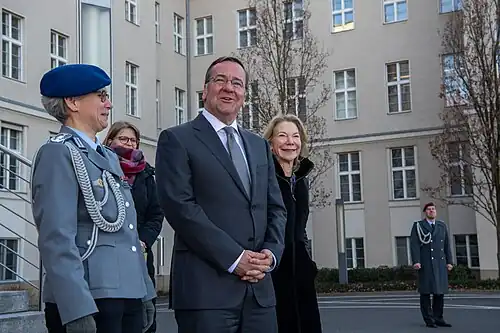 Pistorius with US Ambassador to Germany Amy Gutmann in 2023