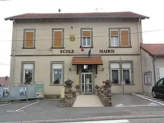 The town hall and school in Plaine-de-Walsch