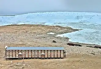 Central building of Progress Station in summer 2007