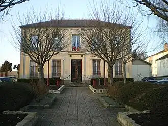 The town hall of Saint-Mard