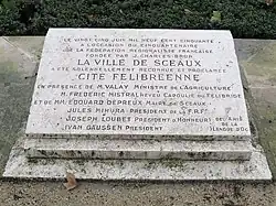 Commemorative plaque