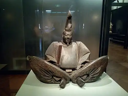 Wooden portrait of Minamoto no Yoritomo, 13–14th century